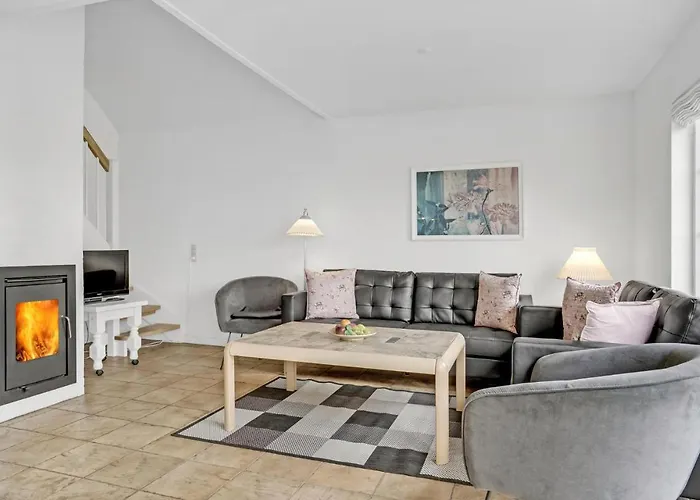 Gorgeous In Brenderup Fyn